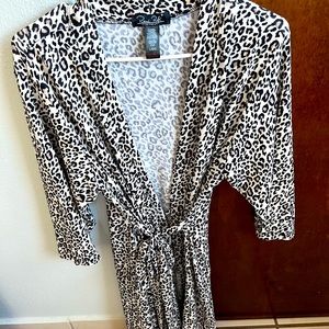 Robe- animal print